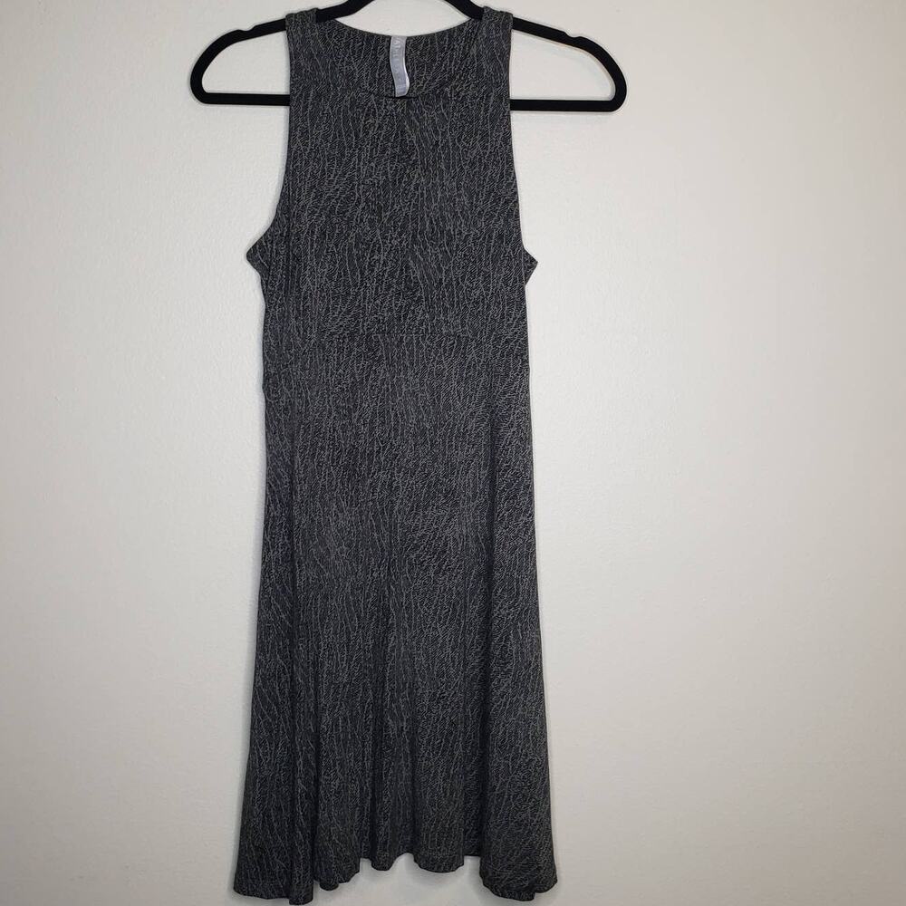 Athleta| Black and Gray Shift Dress